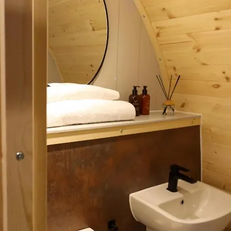 Primrose Glamping Pods דירה *