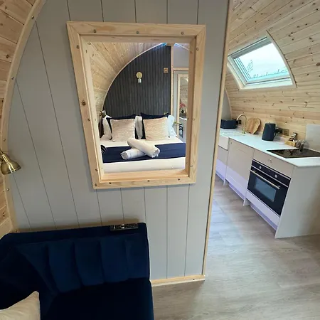 דירה Primrose Glamping Pods *